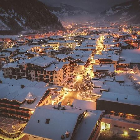 Strass- Aparthotel Mayrhofen Esterno foto