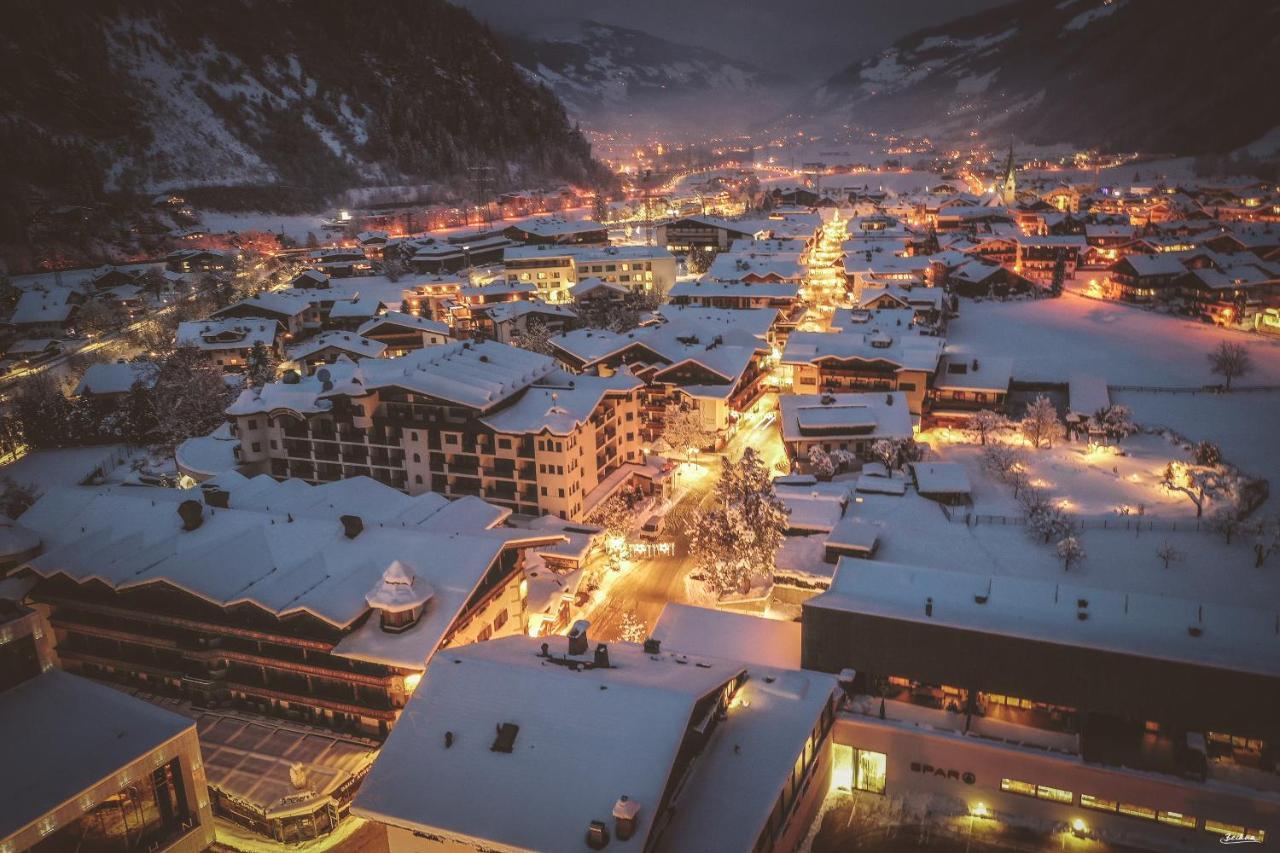 Strass- Aparthotel Mayrhofen Esterno foto