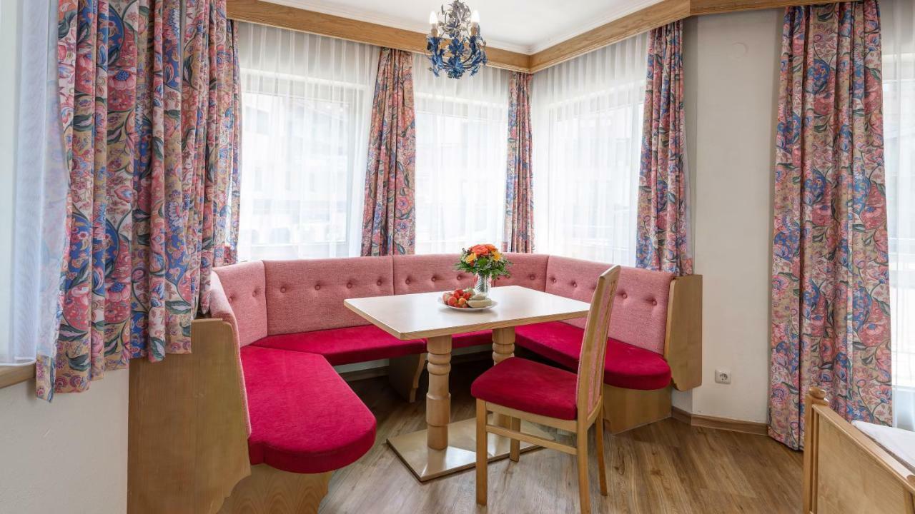 Strass- Aparthotel Mayrhofen Esterno foto