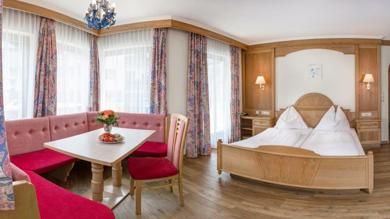 Strass- Aparthotel Mayrhofen Esterno foto